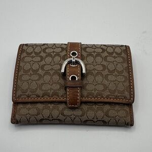 🤎✨ Coach Iconic Brown Signature Wallet with Silver Buckle ✨🤎